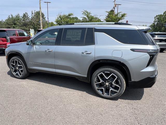 New 2025 Chevrolet Traverse High Country w/ LPO, Floor Liner Package image 3