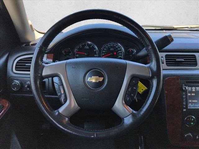 Used 2013 Chevrolet Suburban LTZ RWD image 15