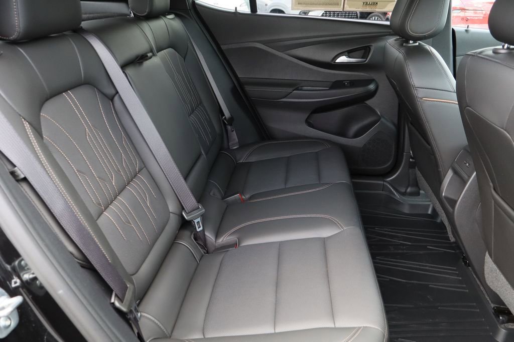 Certified 2025 Buick Envista Avenir FWD image 27