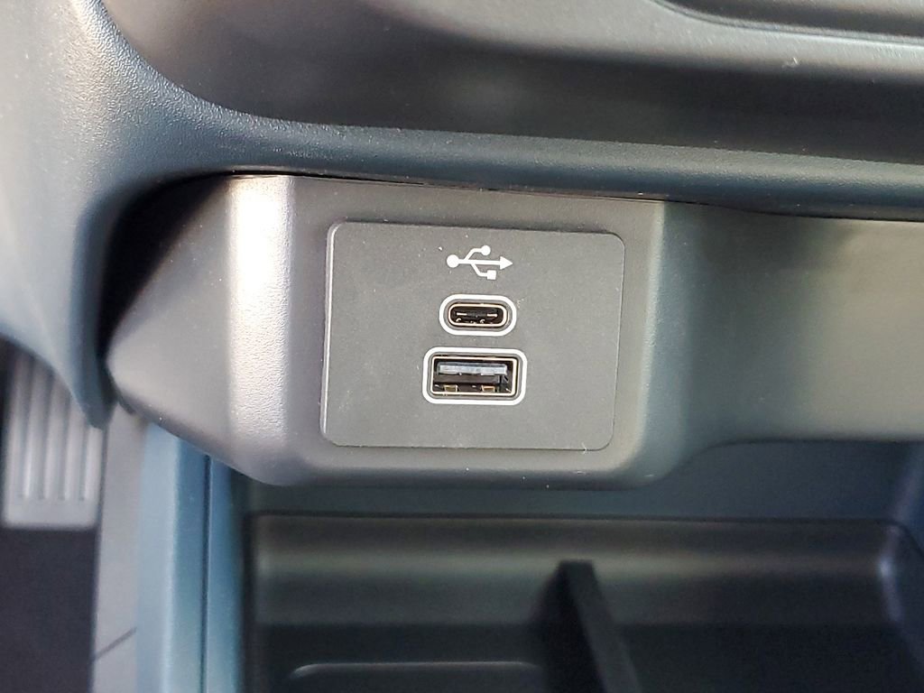 New 2025 Ford Maverick XL image 24