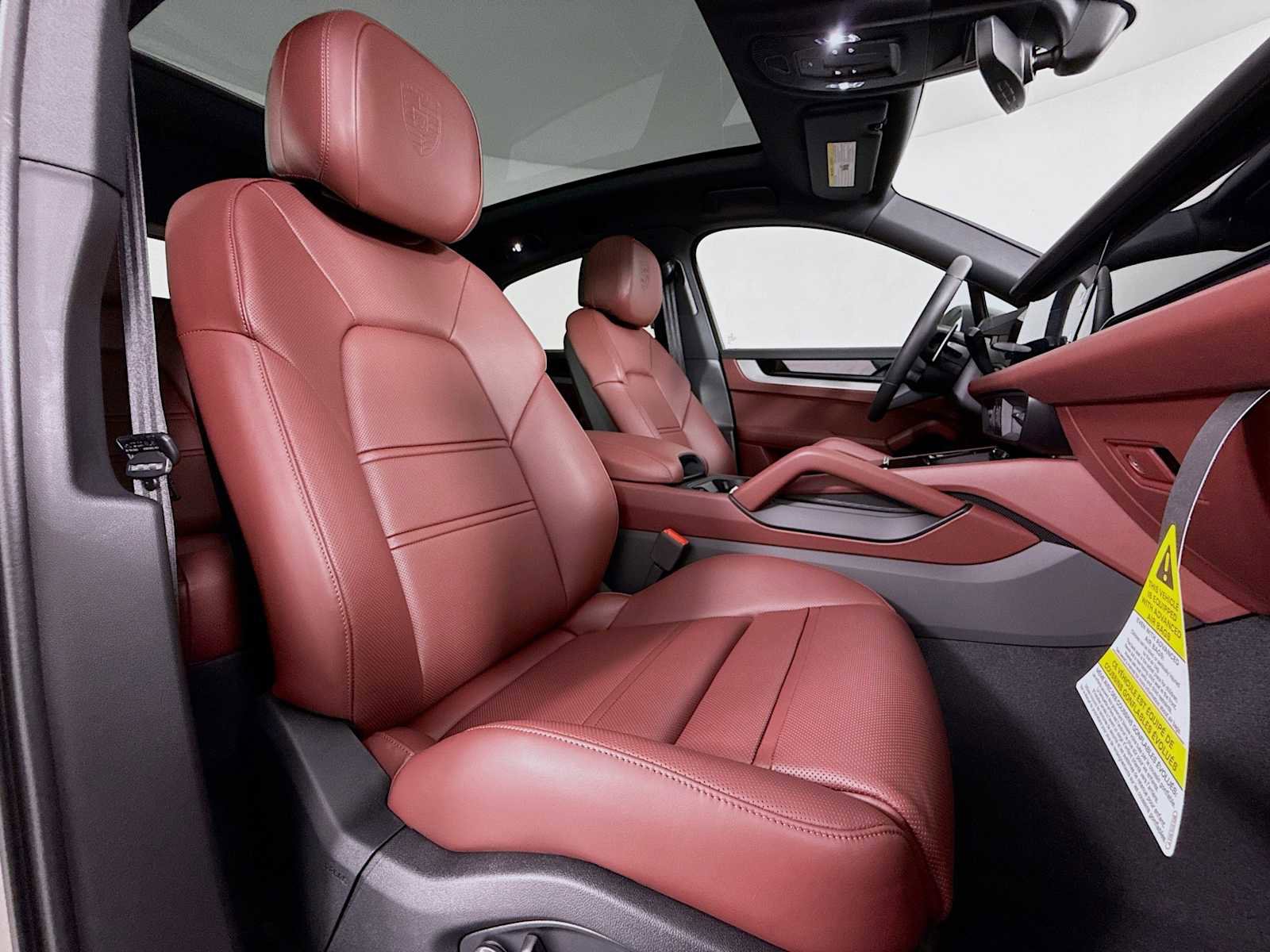 New 2025 Porsche Cayenne image 30