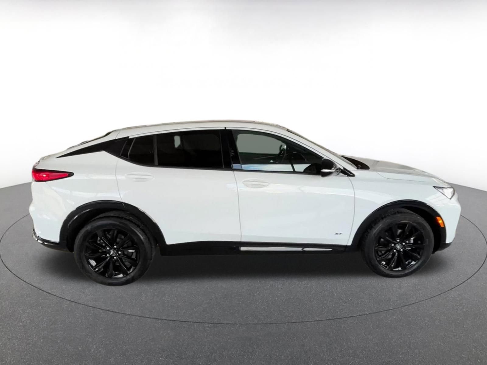 Used 2025 Buick Envista Sport Touring image 15