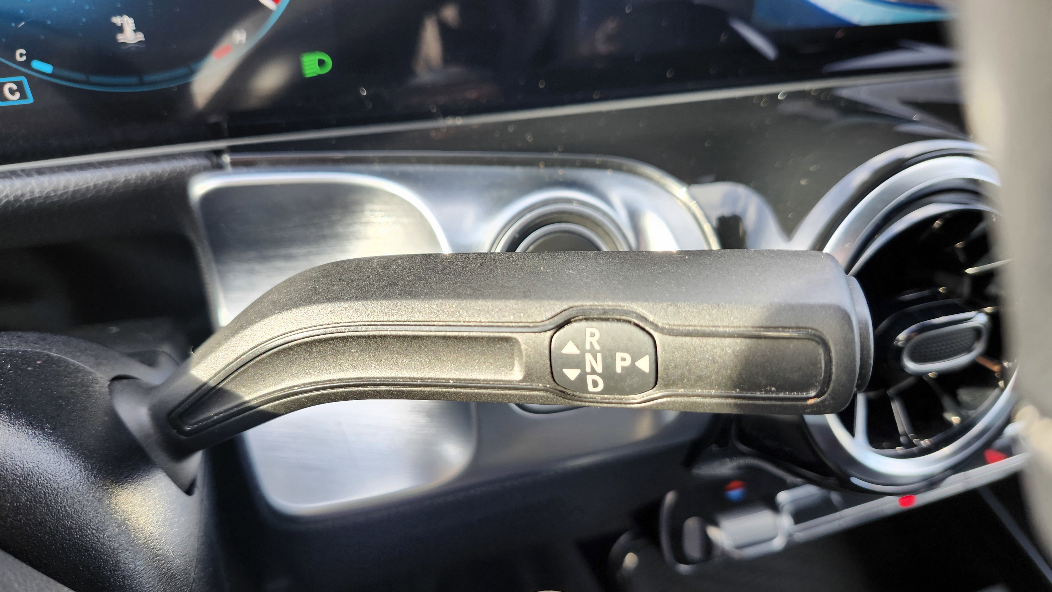 Used 2021 Mercedes-Benz GLB 250 4MATIC image 11