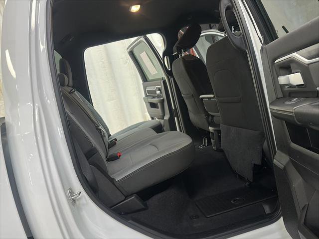 Certified 2024 RAM 2500 Big Horn AWD/4WD image 33