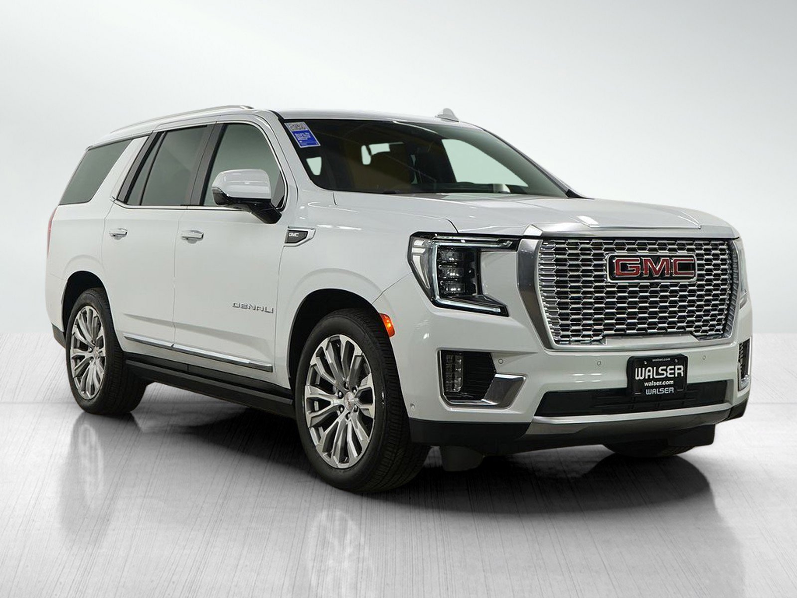 Used 2023 GMC Yukon Denali w/ Denali Reserve Package image 7