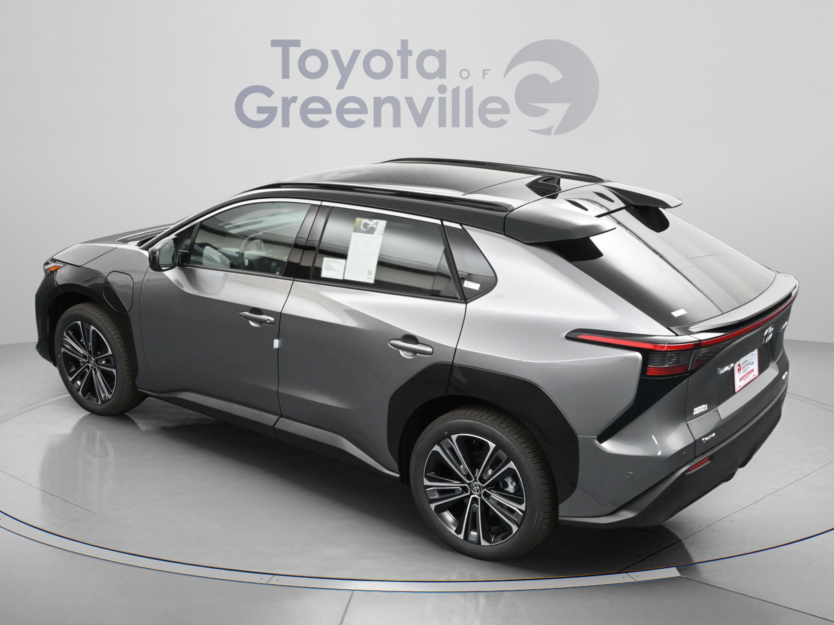 Used 2024 Toyota bZ4X AWD w/ Weather Package image 8
