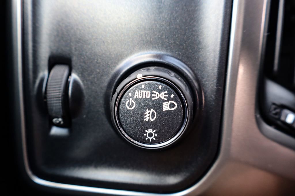 Used 2018 Chevrolet Silverado 1500 LTZ w/ LTZ Plus Package image 19