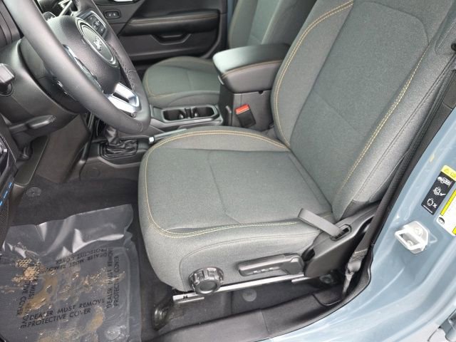 Used 2025 Jeep Wrangler Unlimited Sahara w/ Safety Group image 14