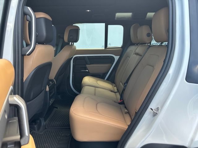 Used 2026 Land Rover Defender 110 S AWD/4WD image 9