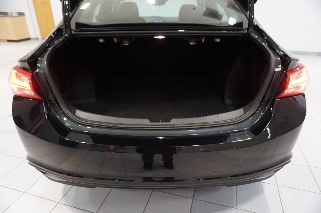 Certified 2023 Chevrolet Malibu LT w/ Midnight Edition image 29