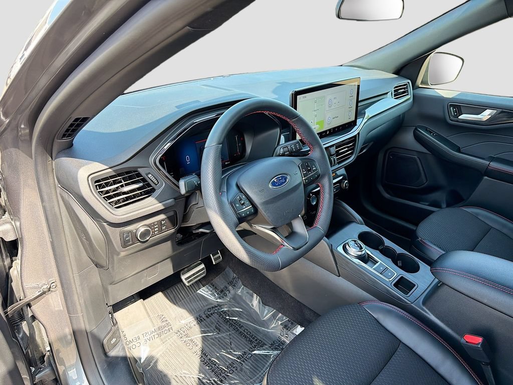 Used 2024 Ford Escape ST-Line w/ Tech Pack #1 AWD/4WD image 11