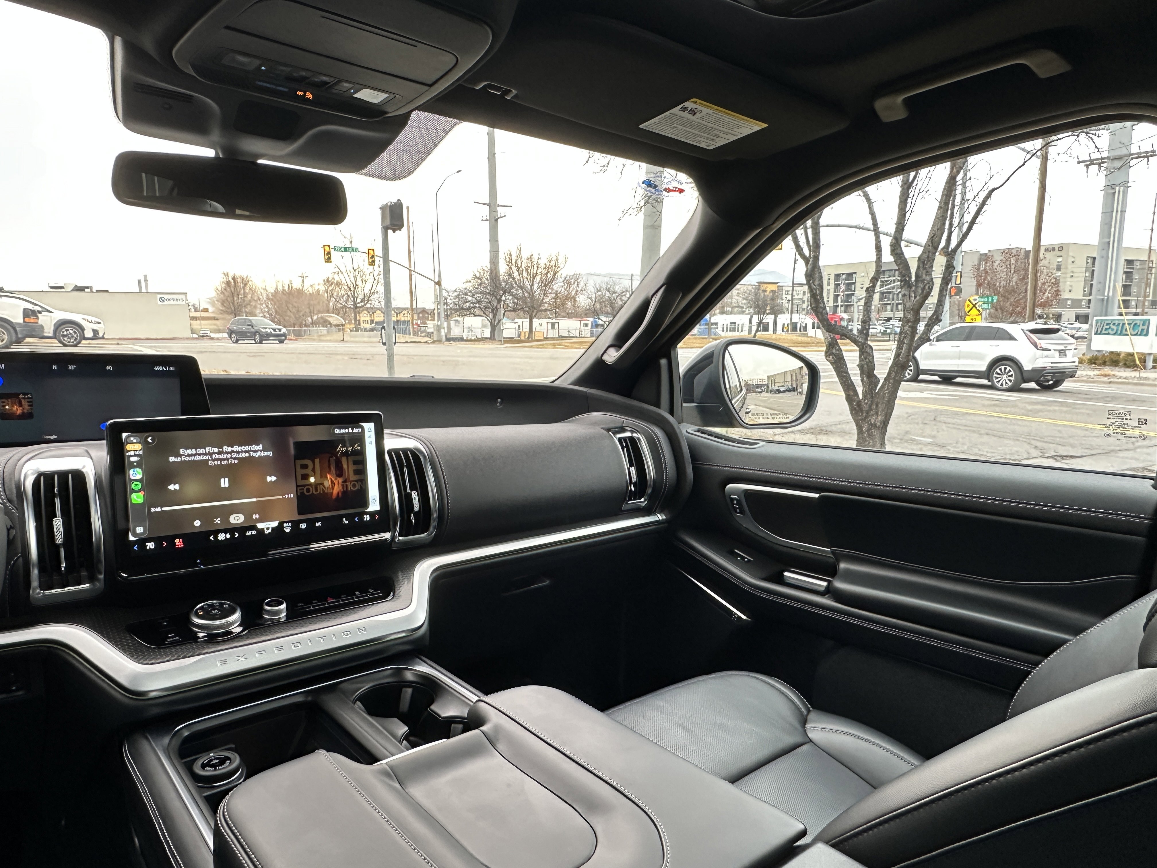 Used 2025 Ford Expedition Platinum w/ Stealth Appearance Package AWD/4WD image 42