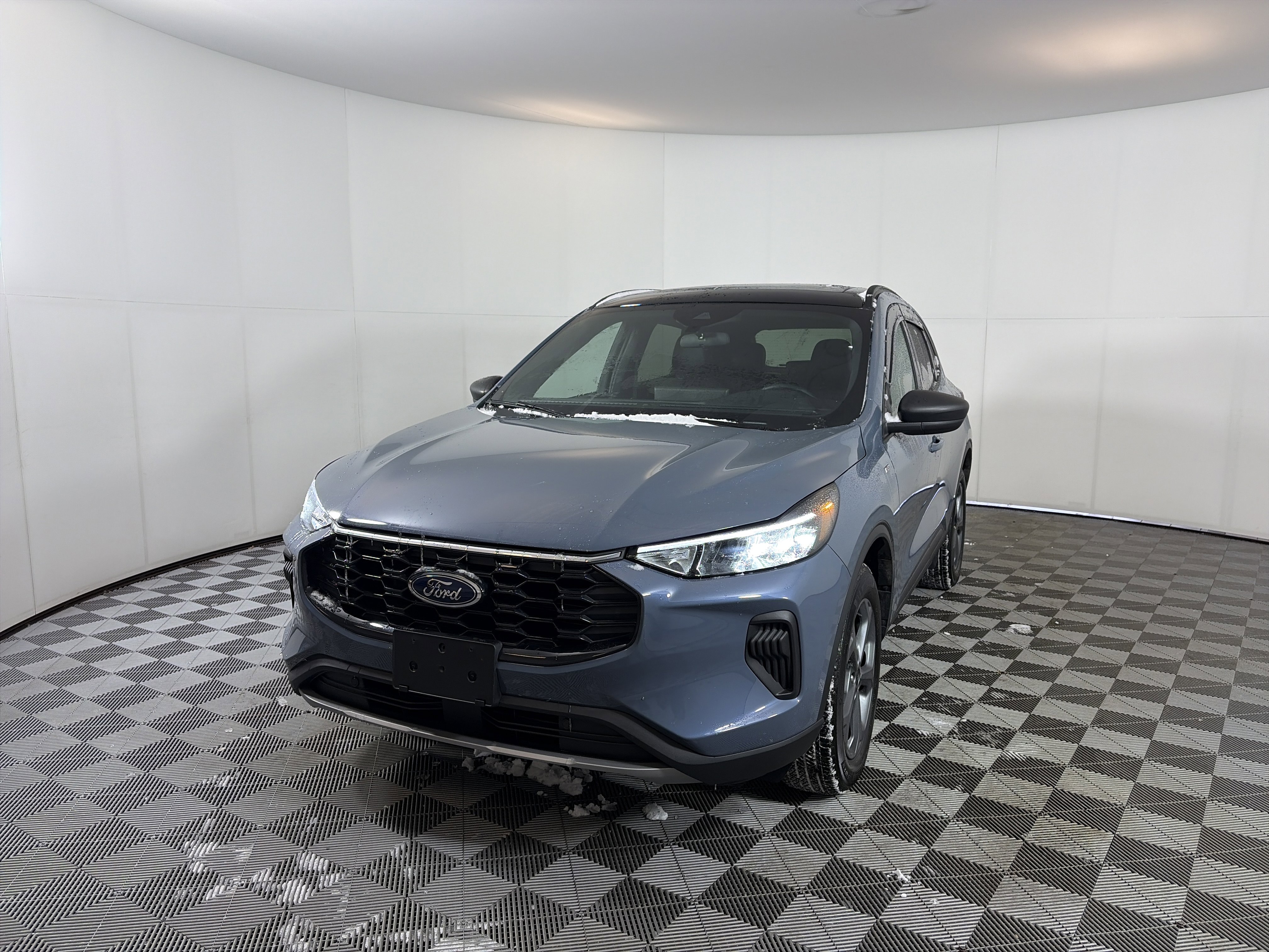 Used 2025 Ford Escape ST-Line w/ Tech Pack #1 image 2