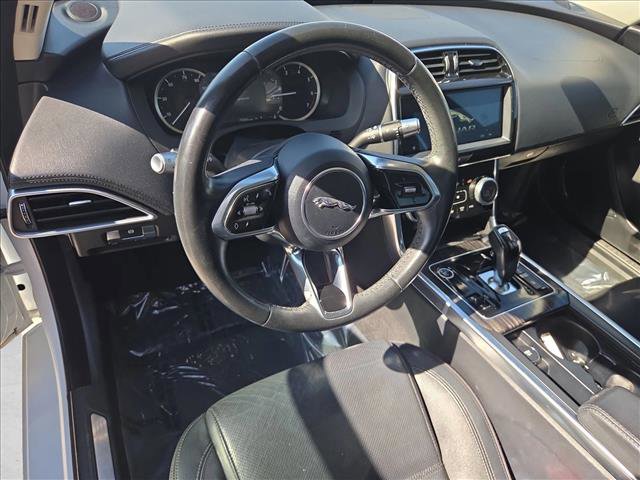 Used 2020 Jaguar XE S AWD/4WD image 10