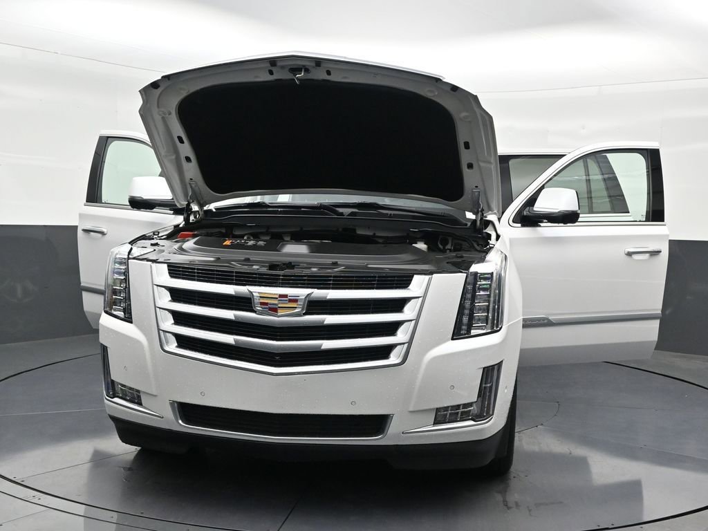 Used 2019 Cadillac Escalade Luxury RWD image 37