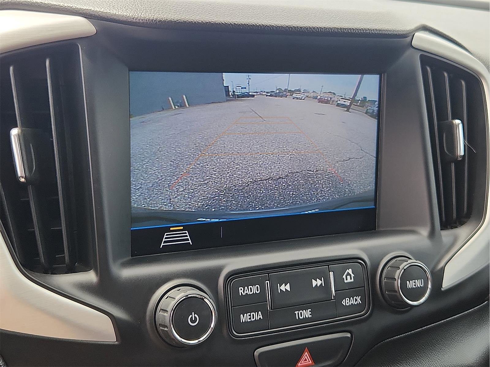 Used 2018 GMC Terrain SLE w/ Driver Convenience Package image 16