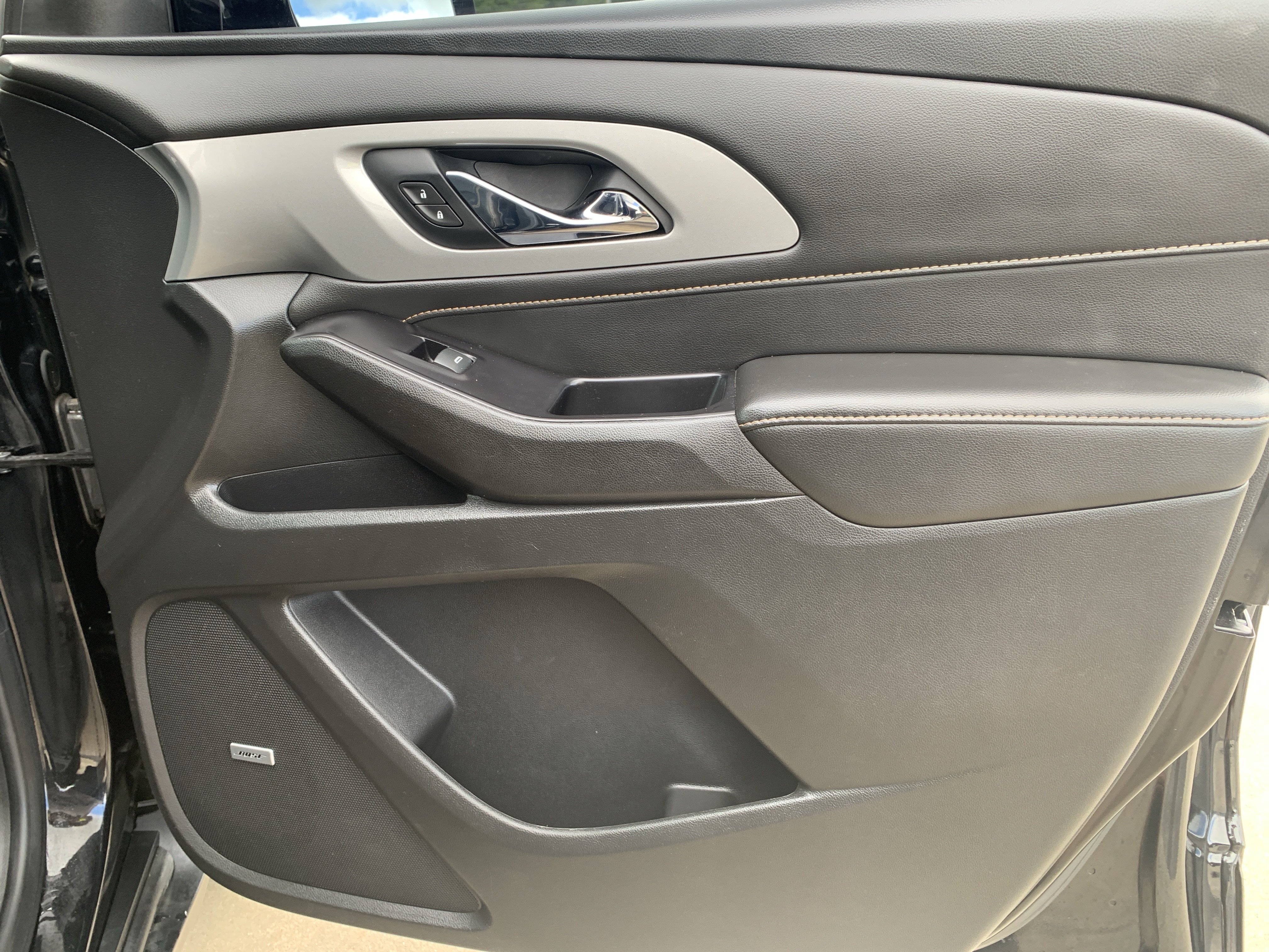 Used 2020 Chevrolet Traverse RS FWD image 50
