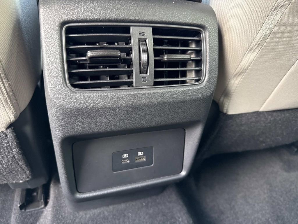 Certified 2023 Nissan Rogue SV image 17