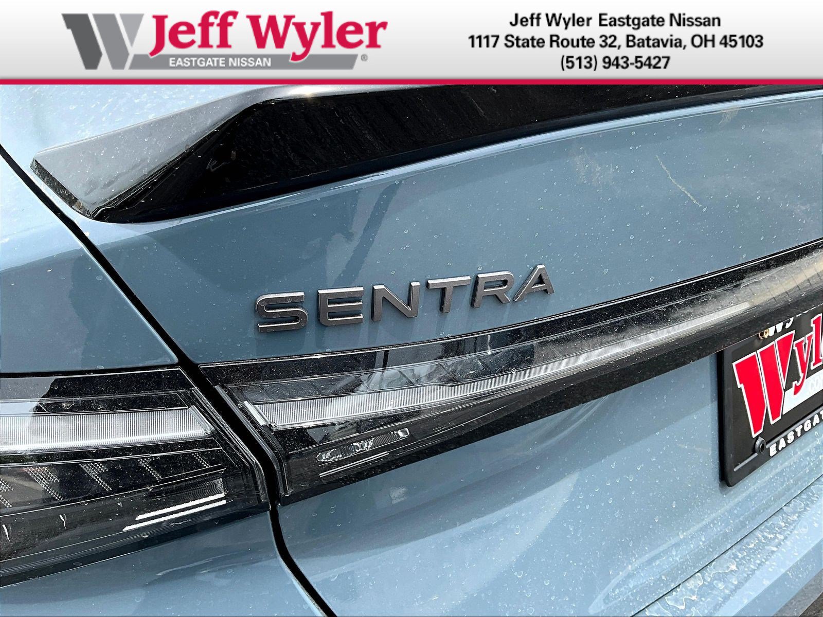 New 2026 Nissan Sentra SR w/ Floor Mat Package FWD image 13