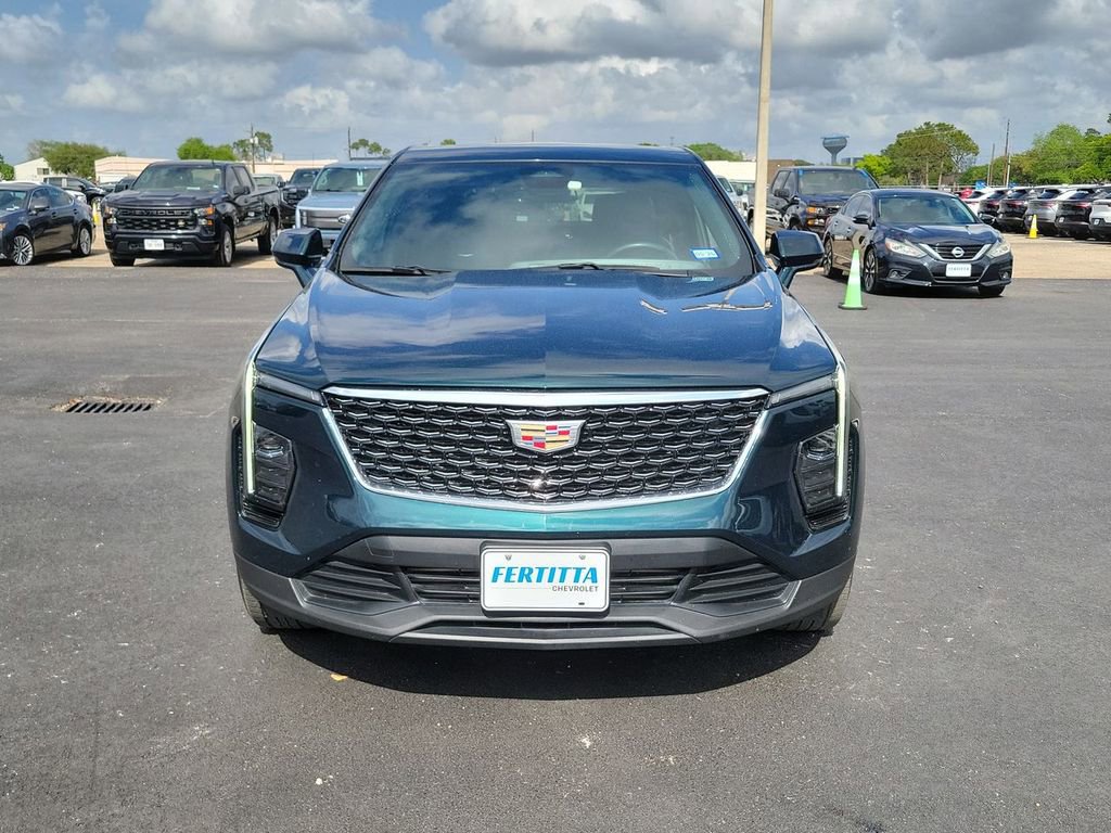 Certified 2024 Cadillac XT4 Luxury w/ Cold Weather Package image 20