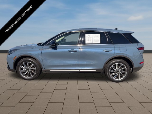 Used 2024 Lincoln Corsair AWD w/ Equipment Group 101A image 3