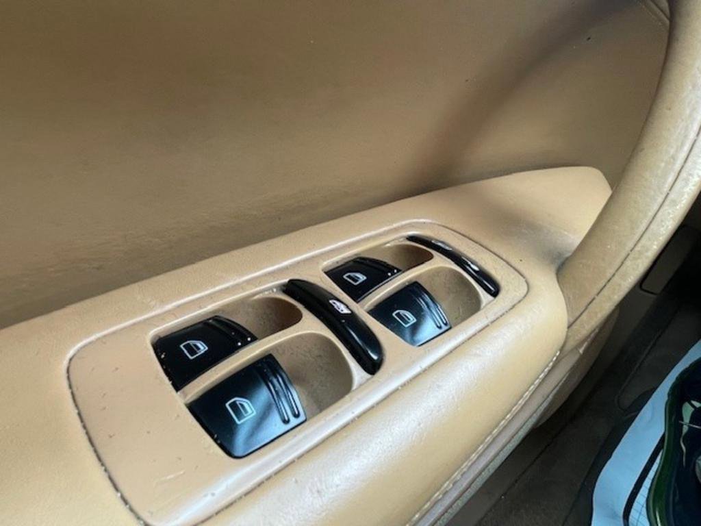 Used 2006 Porsche Cayenne S image 11