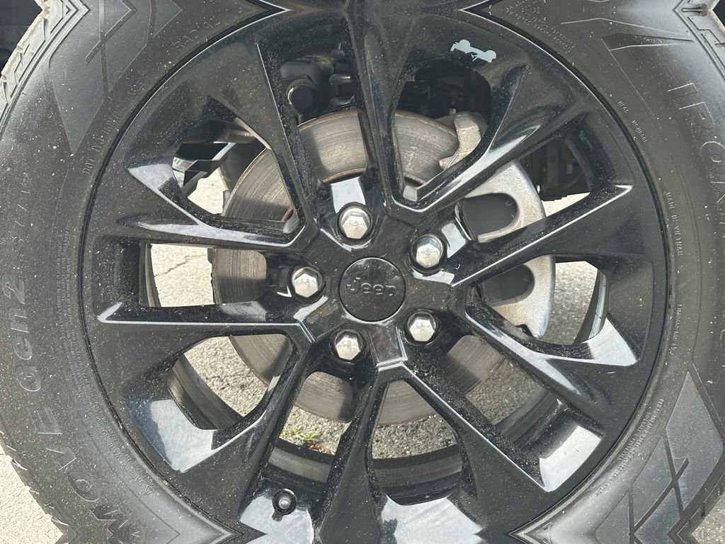 Used 2021 Jeep Gladiator Overland AWD/4WD image 14