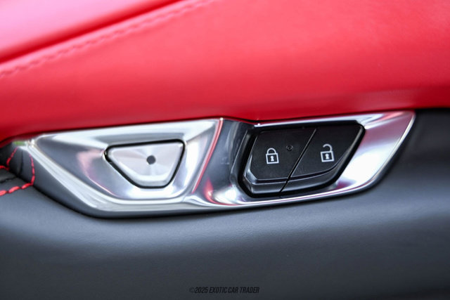 Used 2020 Chevrolet Corvette Stingray Premium Cpe w/ 3LT Preferred Equipment Group image 57