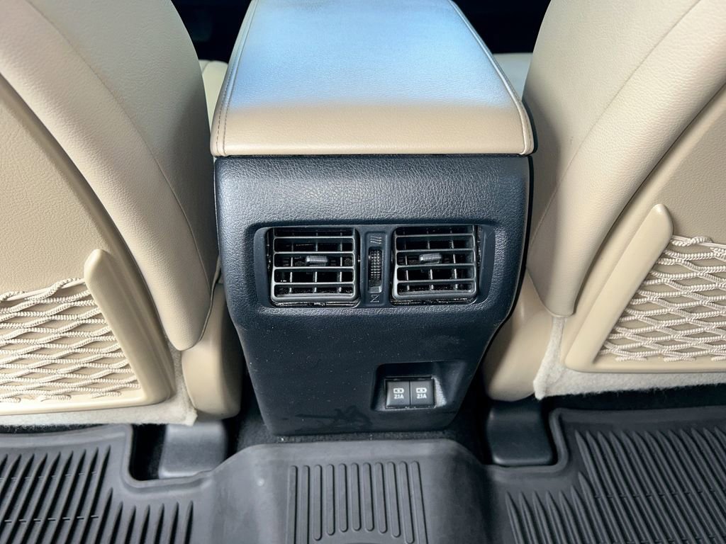 Used 2022 Toyota 4Runner Limited AWD/4WD image 36