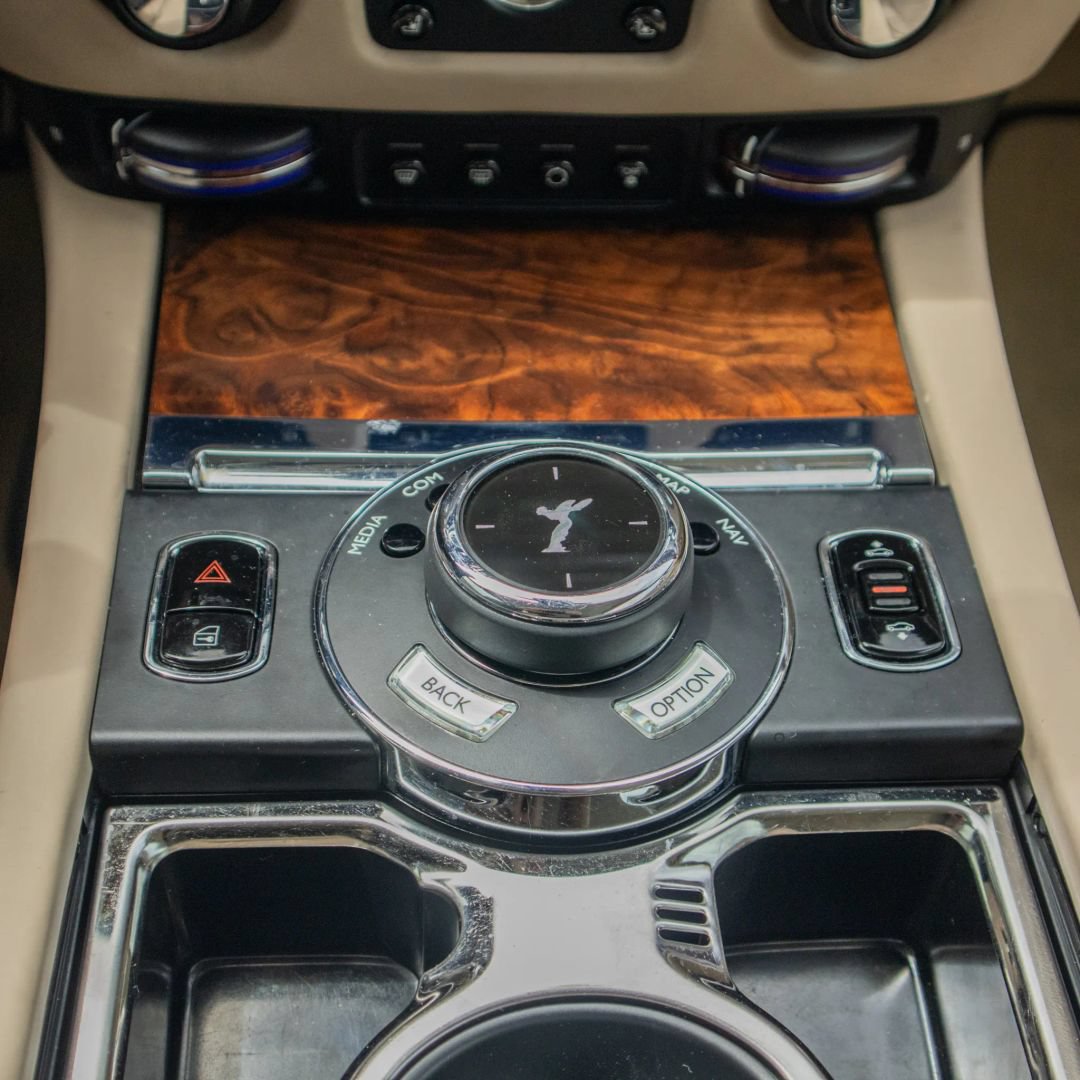 Used 2019 Rolls-Royce Wraith RWD image 47