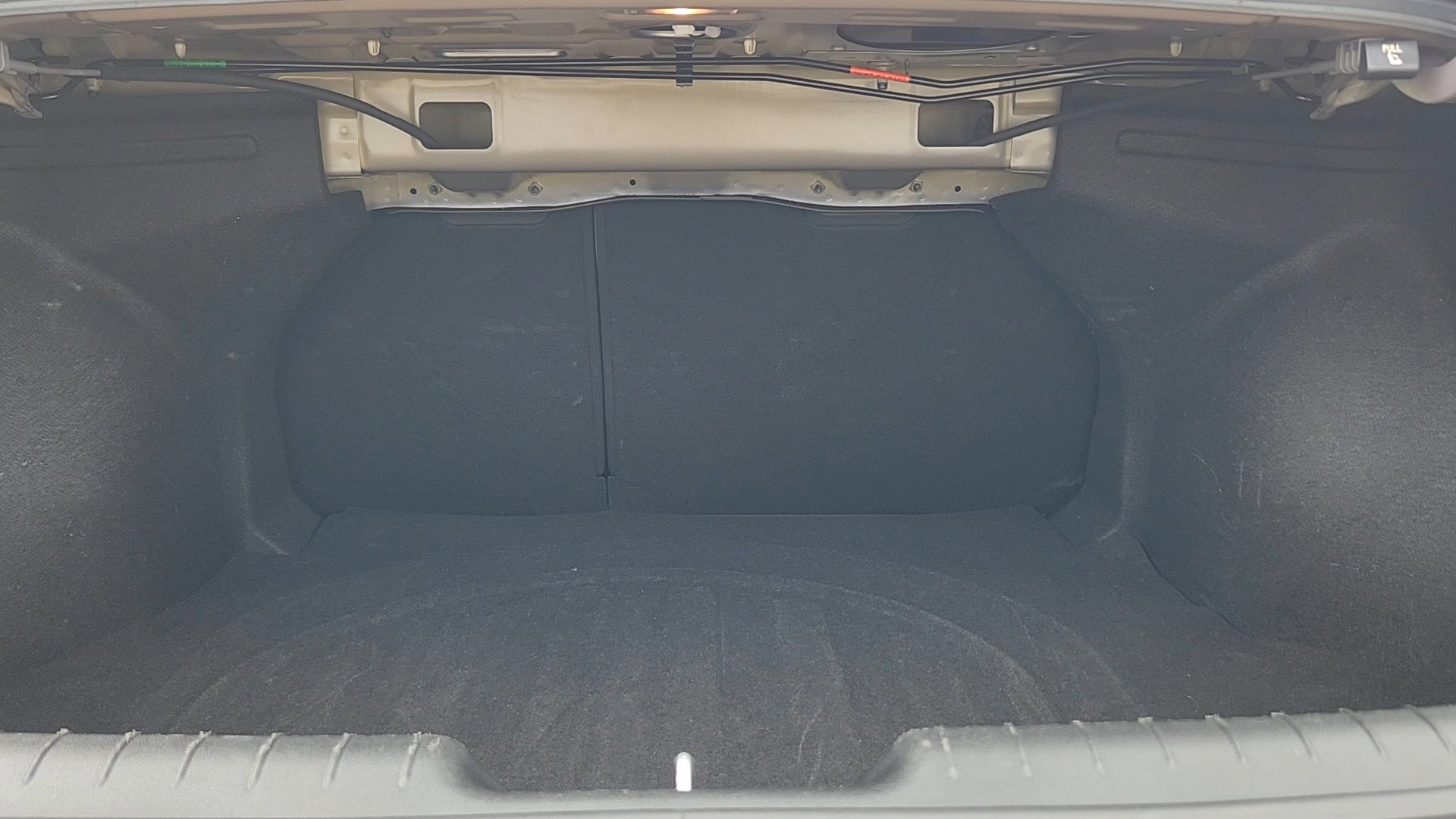 Certified 2025 Hyundai Elantra SEL image 19