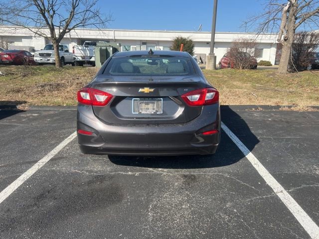 Used 2017 Chevrolet Cruze LT image 6