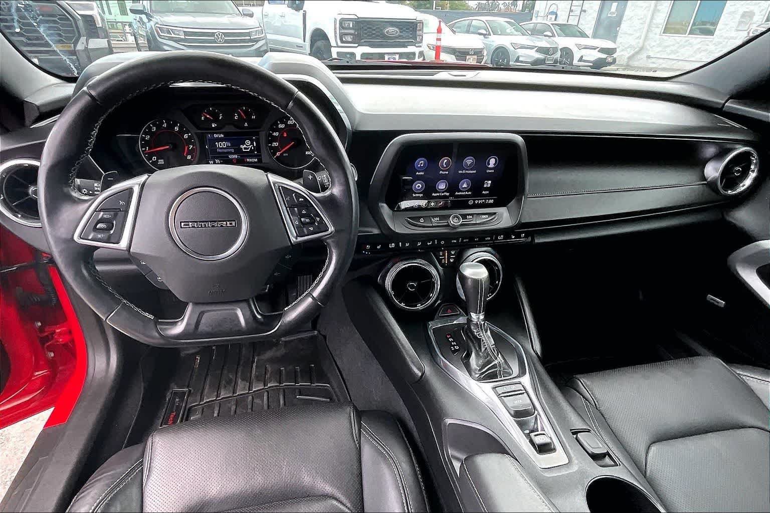 Used 2020 Chevrolet Camaro LT w/ Technology Package RWD image 10