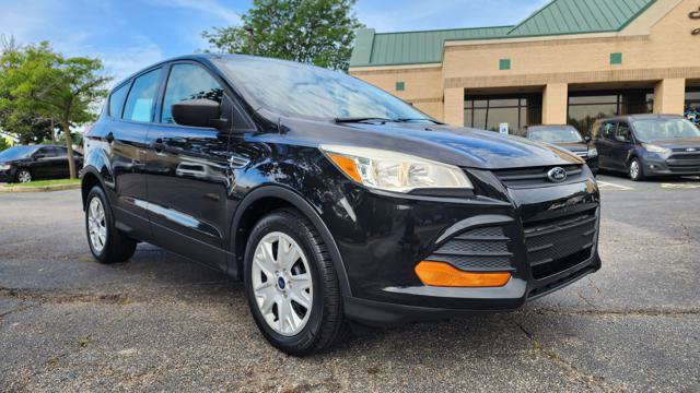 Used 2014 Ford Escape S FWD image 2