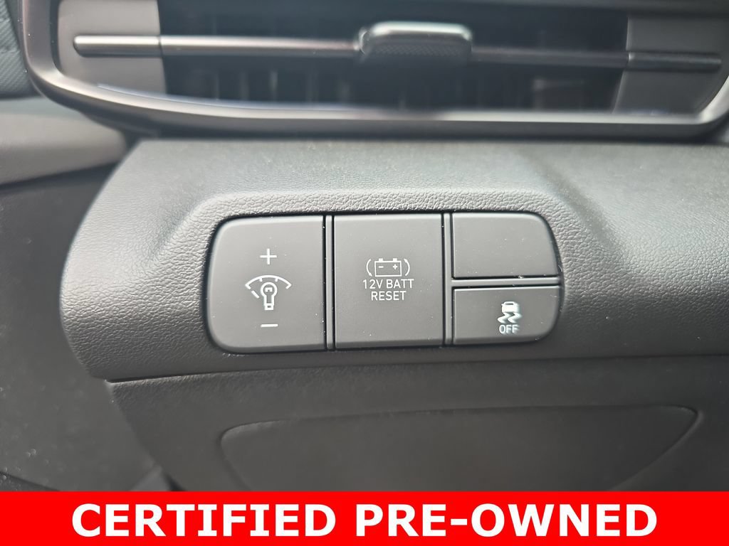 Certified 2025 Hyundai Elantra SEL FWD image 27