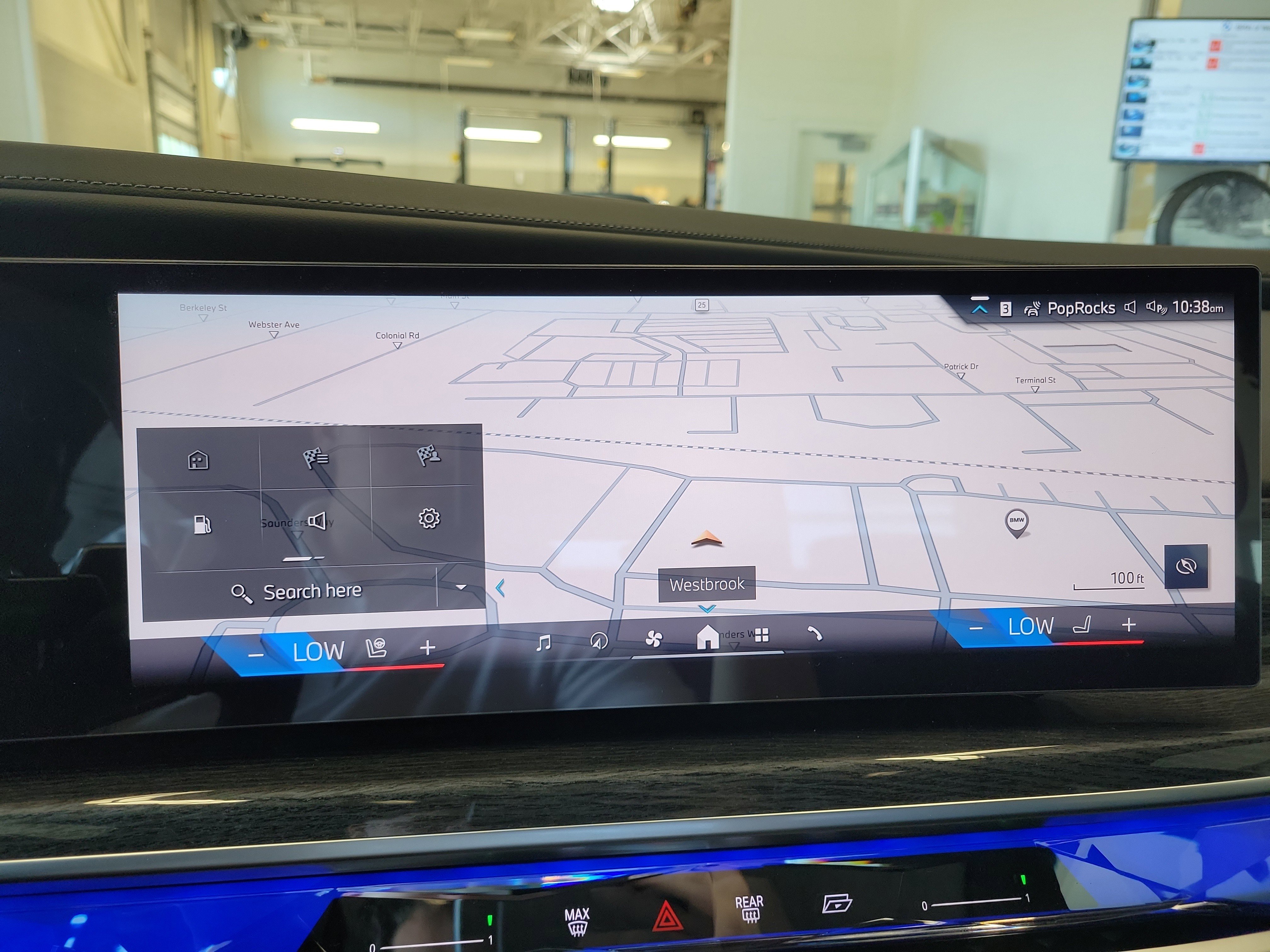 Used 2025 BMW 740i xDrive image 26