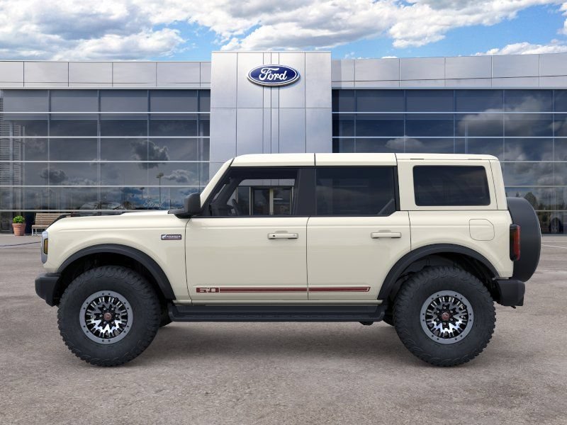 New 2026 Ford Bronco Outer Banks w/ Sasquatch Package AWD/4WD image 3