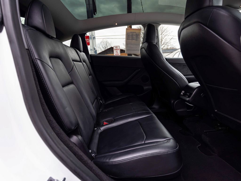 Used 2023 Tesla Model Y Long Range image 26