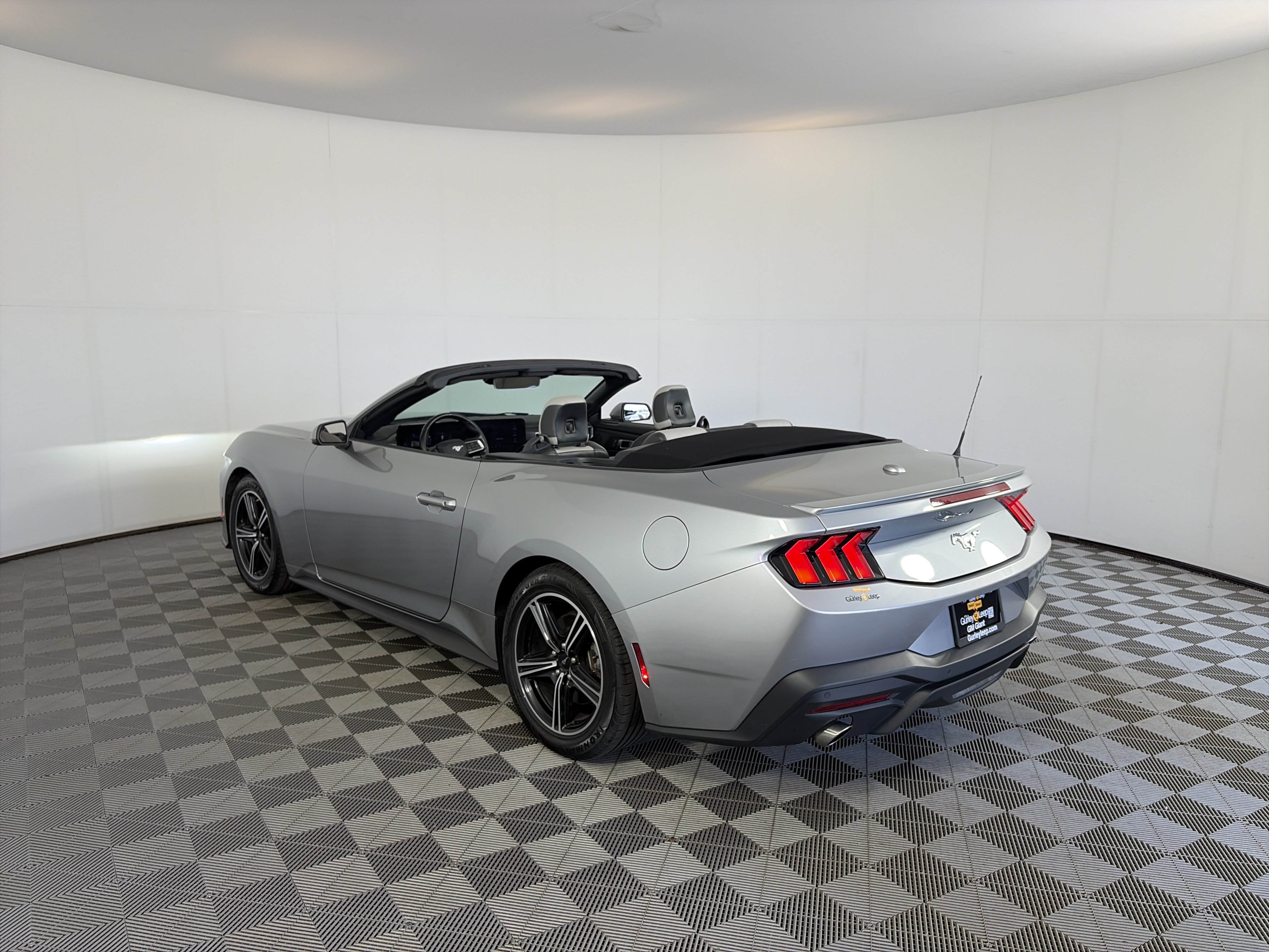 Used 2024 Ford Mustang Premium RWD image 3