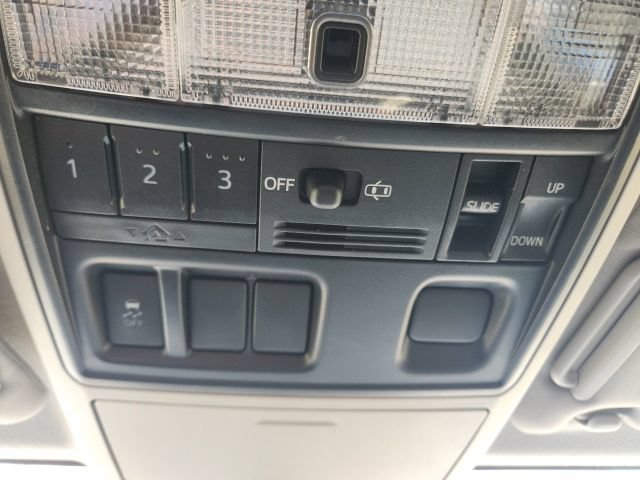 Used 2016 Toyota 4Runner SR5 Premium RWD image 29