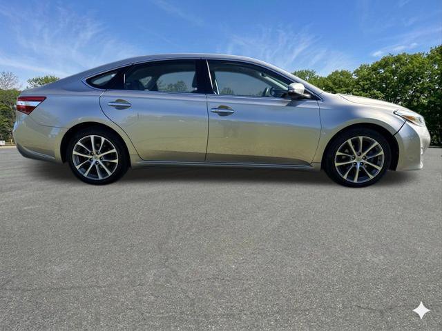 Used 2014 Toyota Avalon XLE Touring FWD image 7