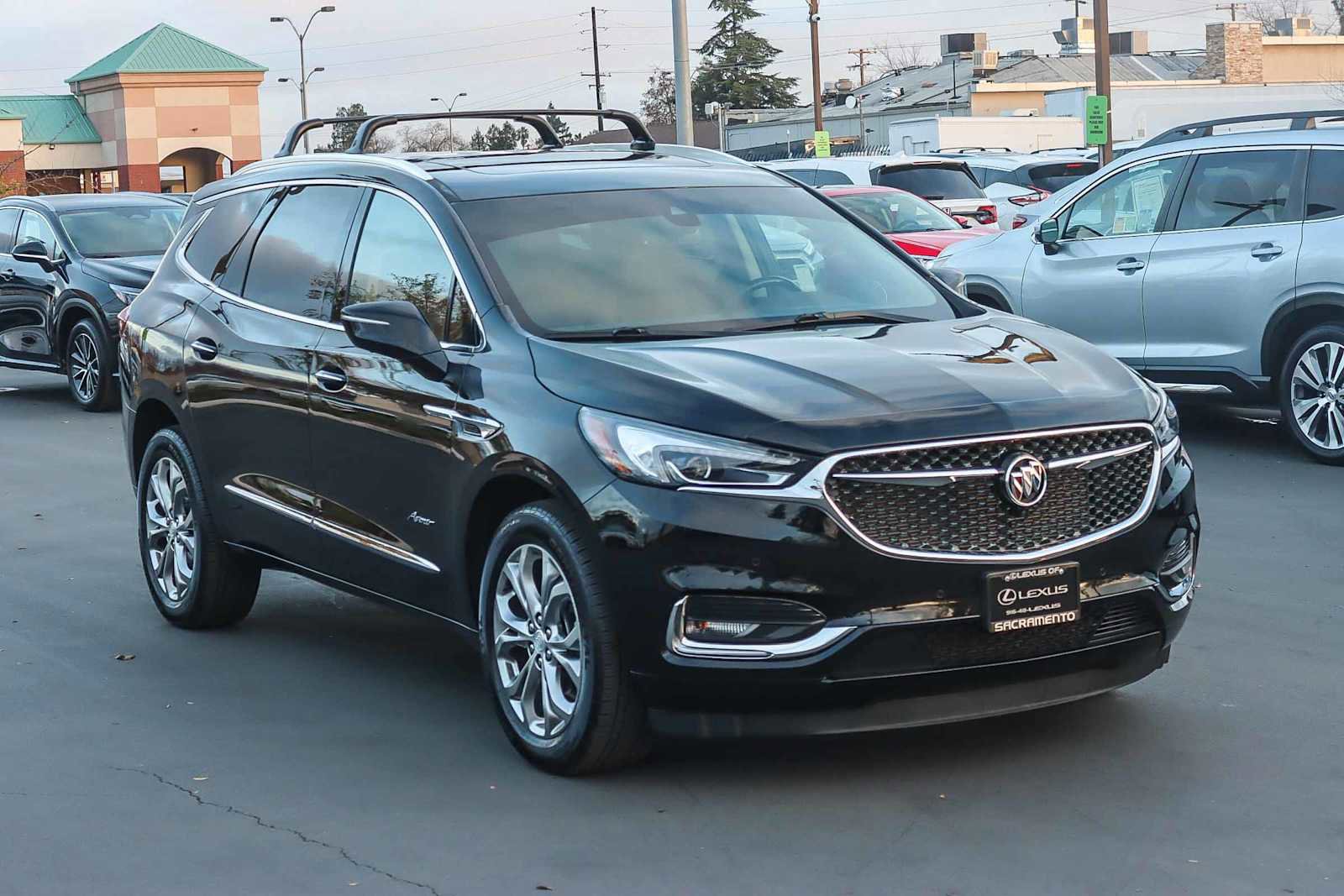 Used 2021 Buick Enclave Avenir w/ Avenir Technology Package image 5