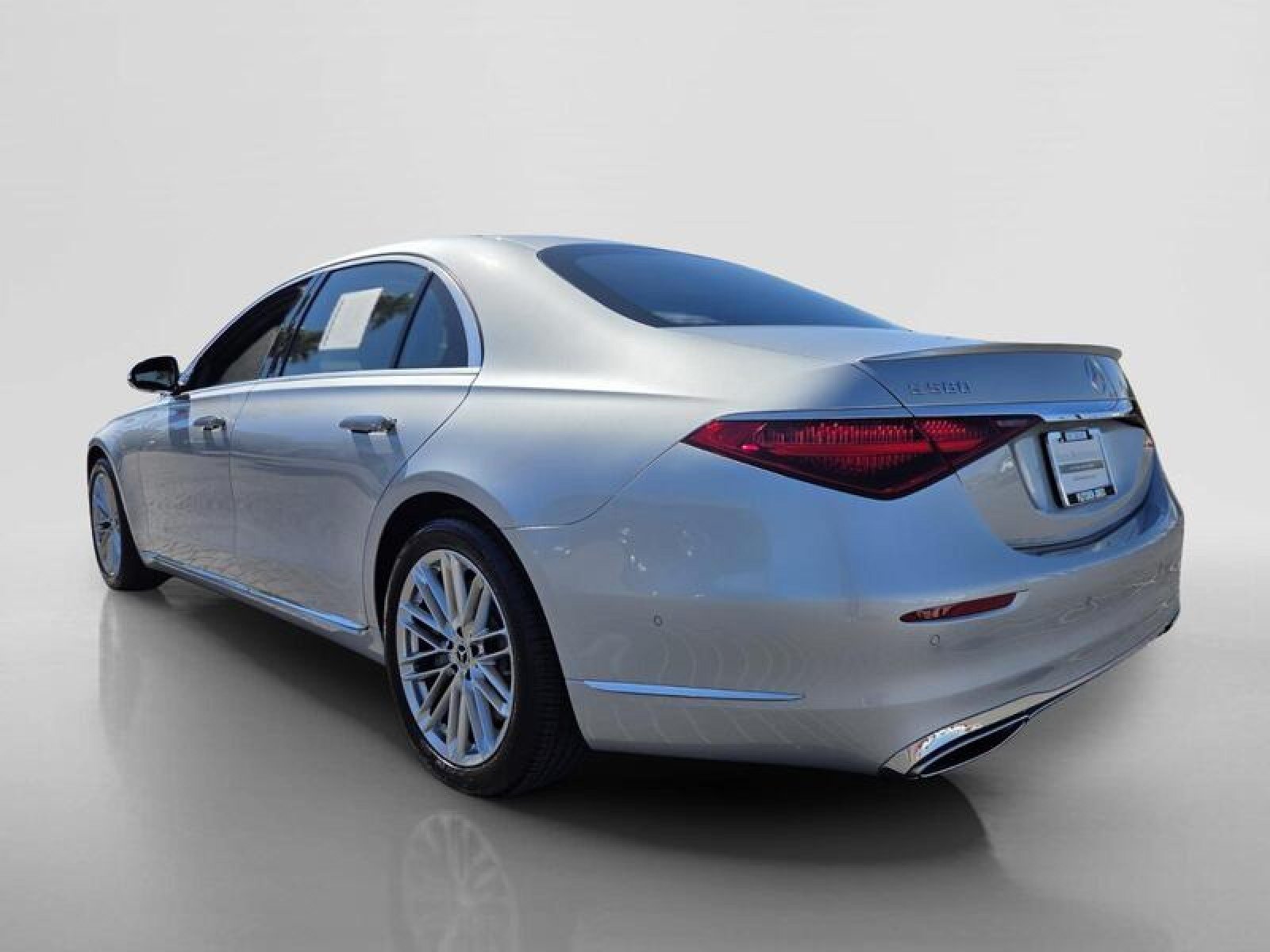 Used 2023 Mercedes-Benz S 580 4MATIC Sedan w/ Warmth & Comfort Package image 3