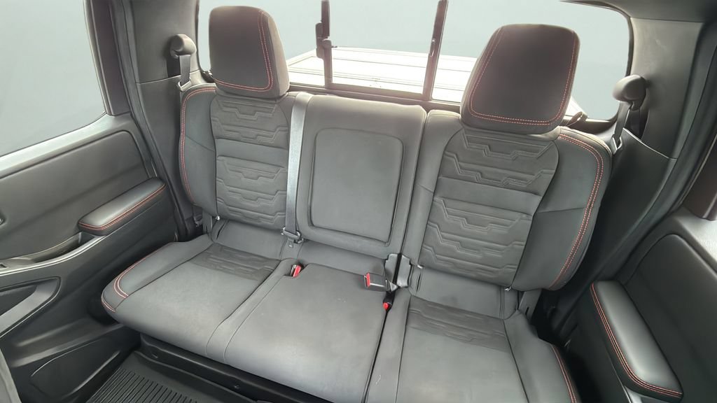 Used 2025 Nissan Frontier Pro-X w/ Pro Convenience Package RWD image 10