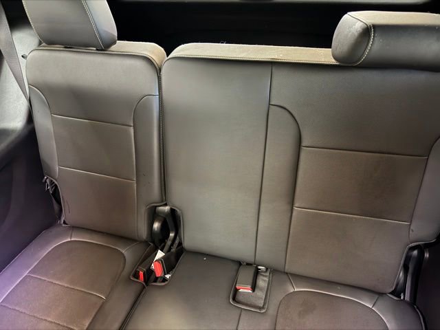 Used 2023 Chevrolet Traverse Premier w/ Redline Edition AWD/4WD image 34