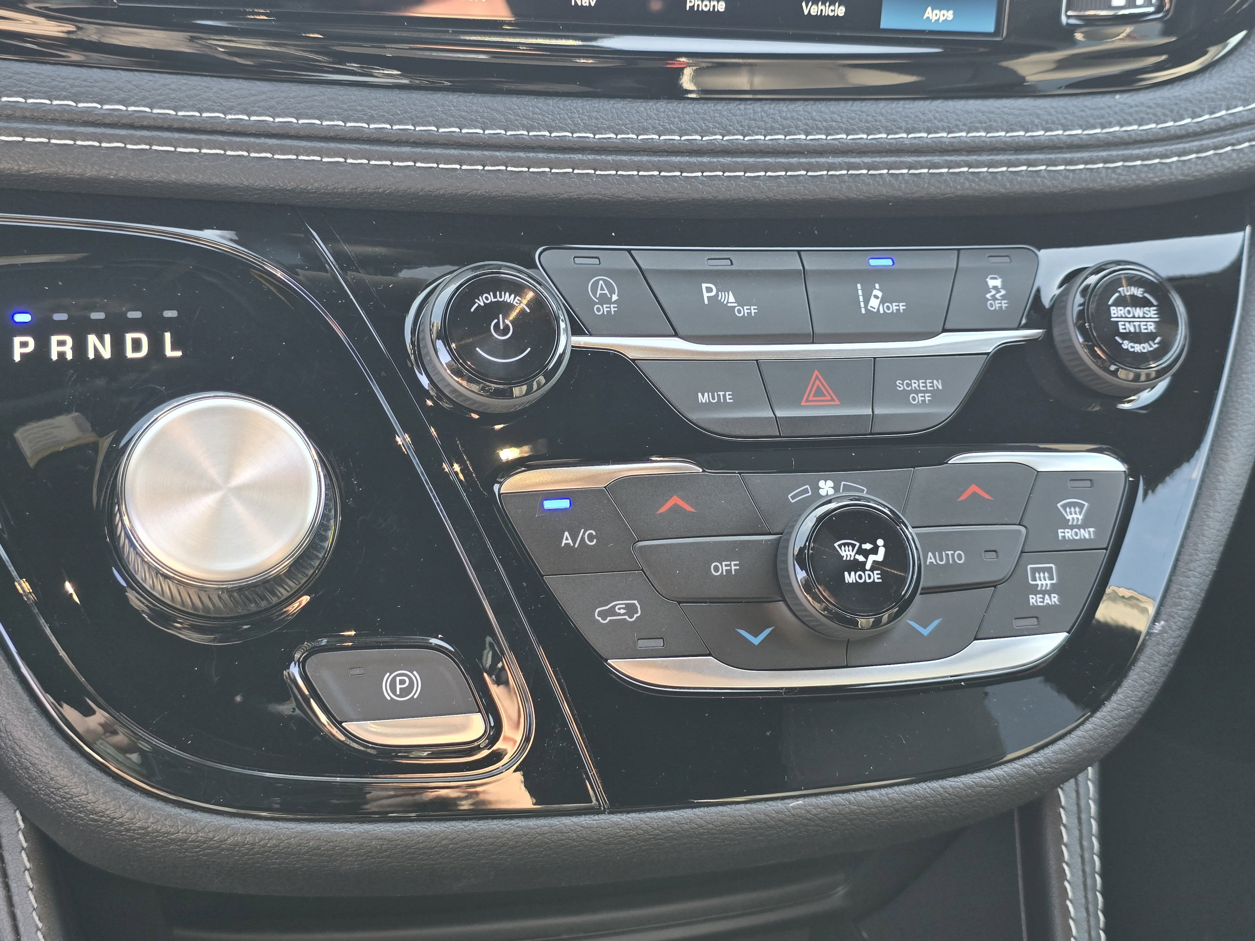 New 2026 Chrysler Pacifica Limited w/ S Appearance Package image 20