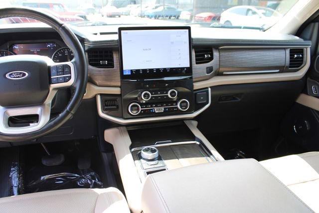 Used 2024 Ford Expedition Max Limited RWD image 17