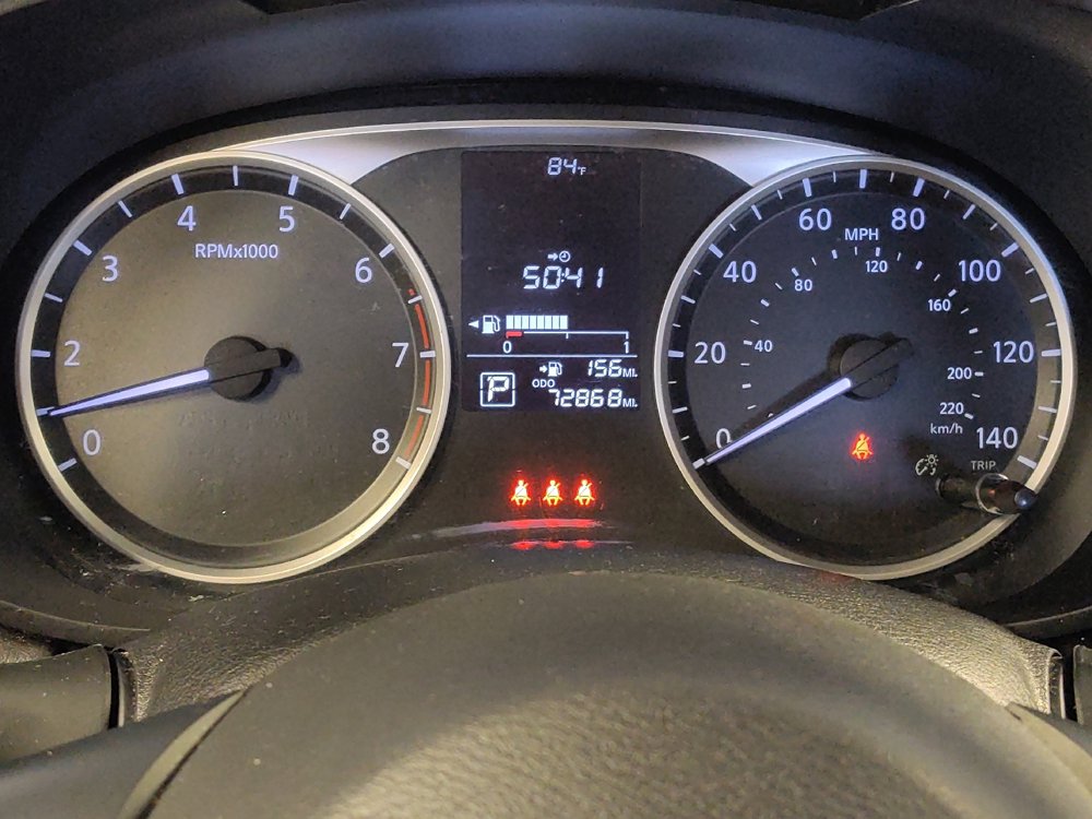 Used 2022 Nissan Versa S FWD image 23