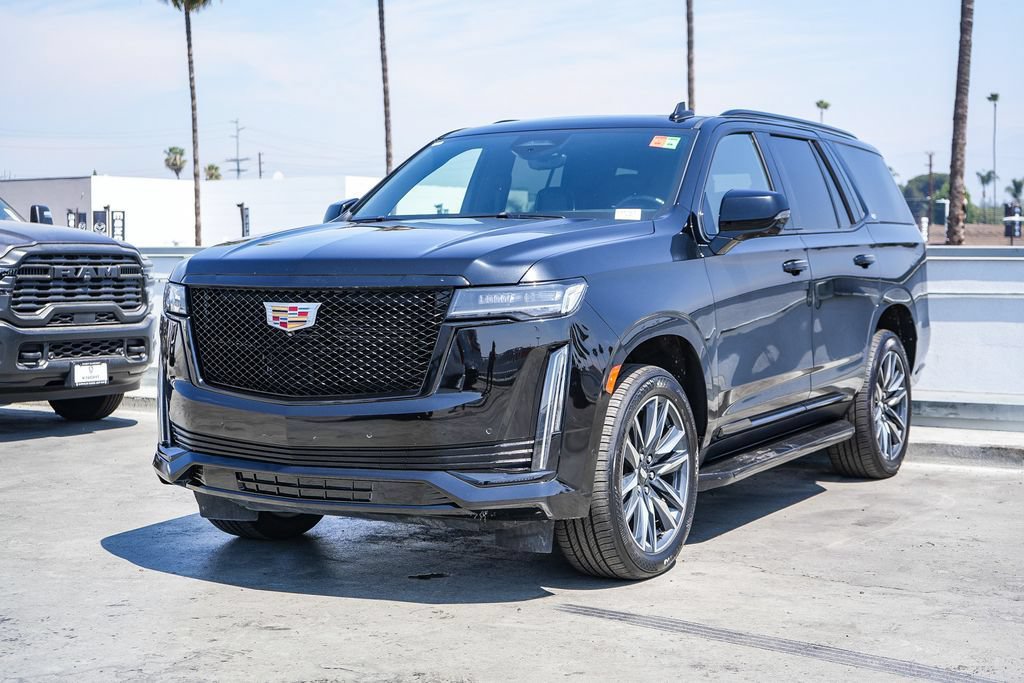 Used 2024 Cadillac Escalade Sport AWD/4WD image 4