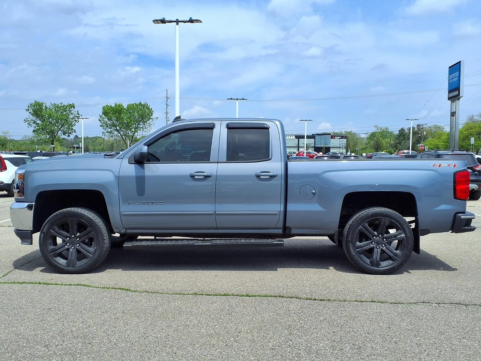 Used 2016 Chevrolet Silverado 1500 LT w/ All Star Edition AWD/4WD image 8